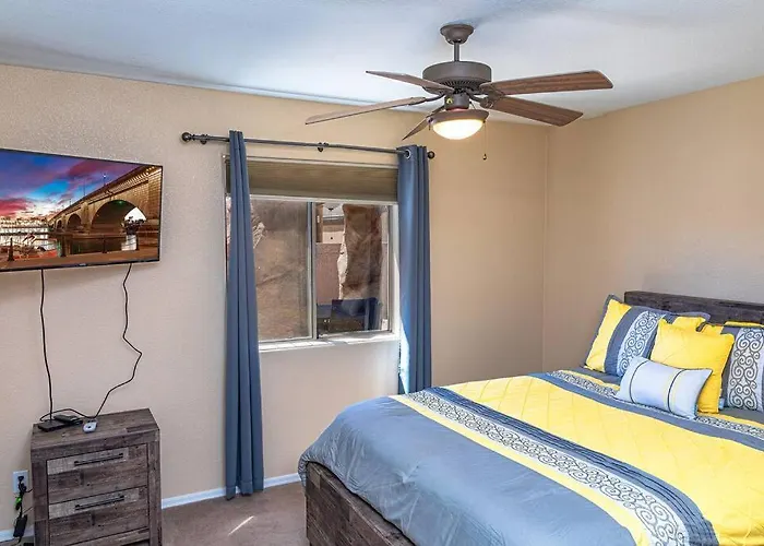Happy-lake Close-private Waterpark Oasis -sleeps 14 * Lake Havasu City