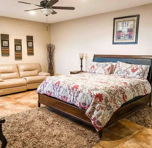 Happy-lake Close-private Waterpark Oasis -sleeps 14 Ferienhaus