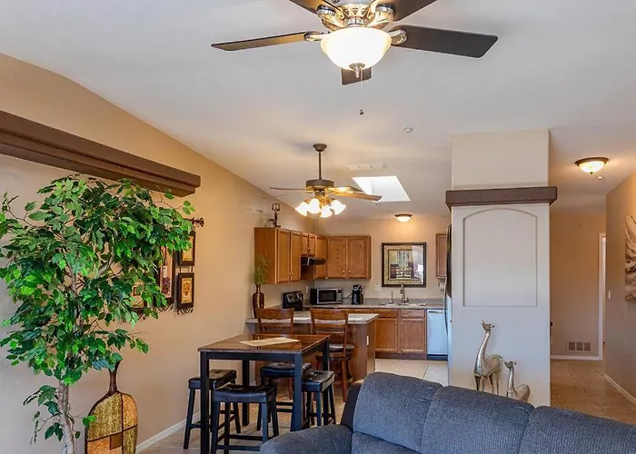 Happy-lake Close-private Waterpark Oasis -sleeps 14 Ferienhaus